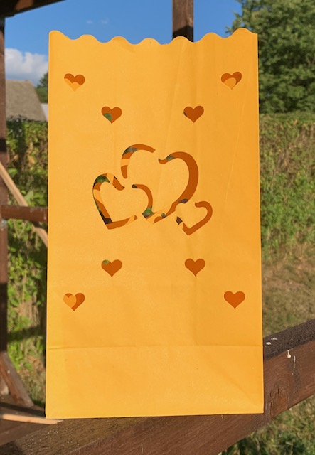 Candle Bags CB24 žluté srdce měsíc balení 10ks dekorativních lampionů