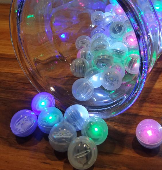 Magické borůvky FAIRY BERRIES kulaté pulzující LED světýlko 12ks - teplá bílá 