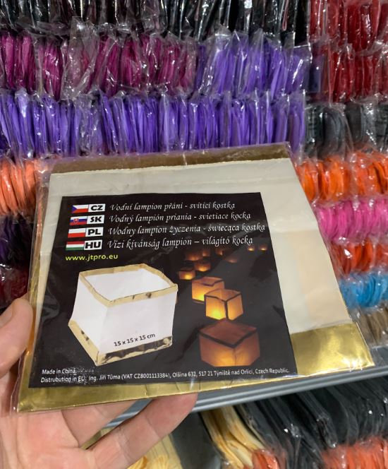 Vodní lampion štěstí a přání - svítící kostka
