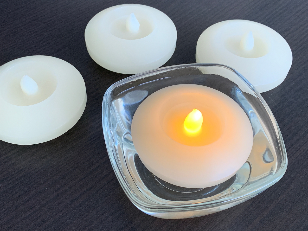 DekorLEDWax2 Plovoucí LED svíčka z pravého vosku